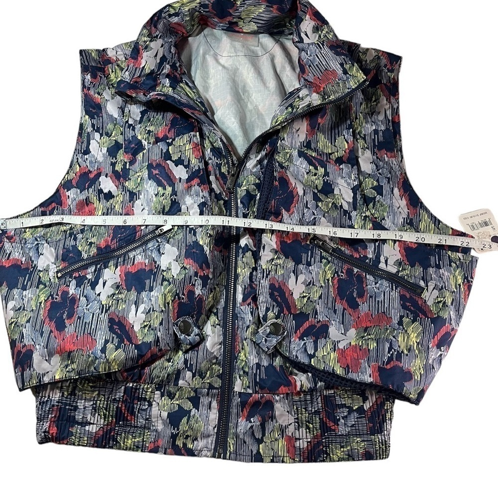FP Movement by Free People Hooded Vest and Shorts Outfit, Size Small - Picture 10 of 15